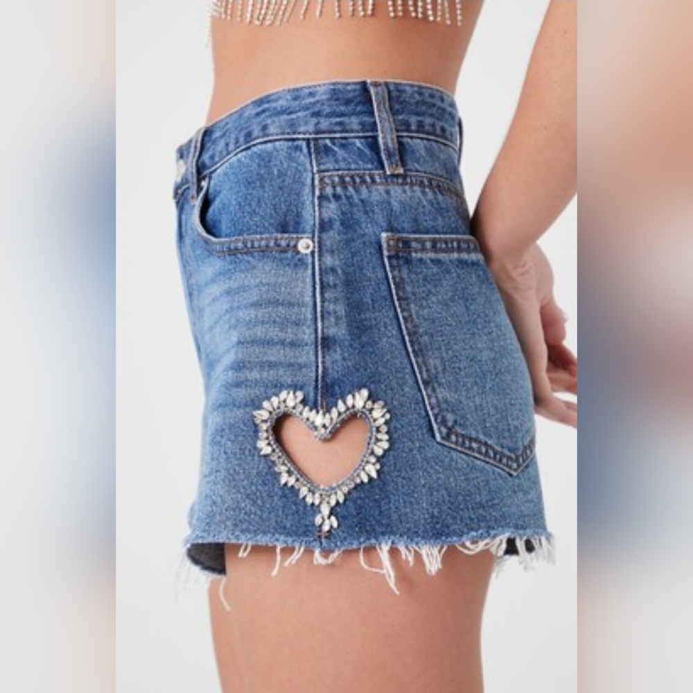 Forever 21 Denim Shorts with Cutout Faux Gem Heart Size 27 - Picture 1 of 9
